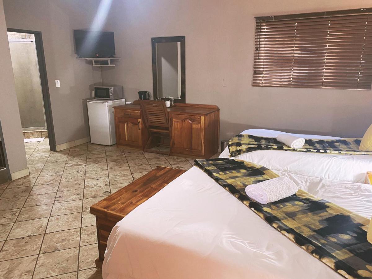 The Wilds Lodge Kuruman Ngoại thất bức ảnh