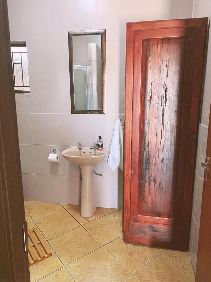 The Wilds Lodge Kuruman Ngoại thất bức ảnh